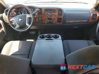 Zdjęcie 8 z 12 samochodu: 2011 CHEVROLET SILVERADO K1500 LT VIN:3GCPKSE37BG228969 - miniatura