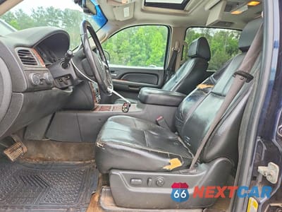 Zdjęcie 7 z 14 samochodu: 2007 CHEVROLET SUBURBAN K1500 VIN:3GNFK16397G293731 - miniatura