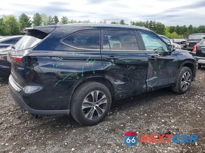 Trzecie zdjęcie samochodu z tyłu: 2023 TOYOTA HIGHLANDER HYBRID XLE VIN:5TDKBRCH4PS135210 - miniatura