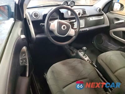 Zdjęcie 8 z 12 samochodu: 2014 SMART FORTWO VIN:WMEEJ9AA6EK774961 - miniatura