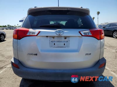 Zdjęcie 6 z 13 samochodu: 2015 TOYOTA RAV4 XLE VIN:2T3WFREV3FW149296 - miniatura