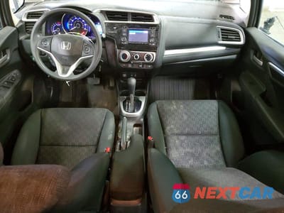Zdjęcie 8 z 13 samochodu: 2015 HONDA FIT LX VIN:3HGGK5H53FM739957 - miniatura