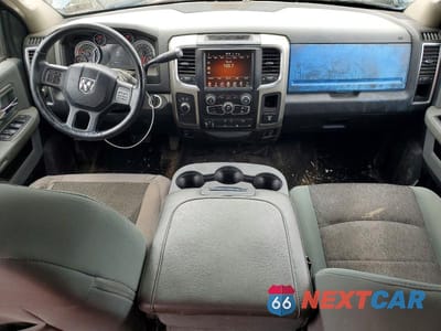 Zdjęcie 8 z 13 samochodu: 2014 RAM 3500 SLT VIN:3C63R3DJXEG255272 - miniatura