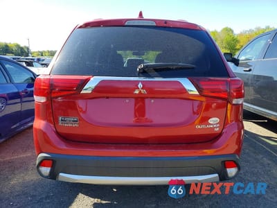 Zdjęcie 6 z 13 samochodu: 2018 MITSUBISHI OUTLANDER VIN:JA4AZ3A38JZ015731 - miniatura