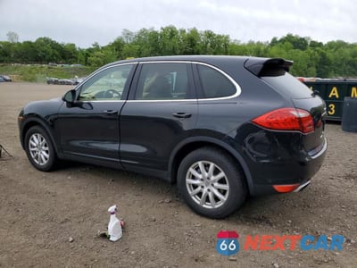Drugie zdjęcie samochodu z przodu: 2013 PORSCHE CAYENNE VIN:WP1AA2A23DLA01370 - miniatura