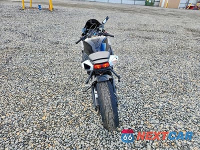 Czwarte zdjęcie samochodu z boku: 2014 SUZUKI GSX-R600 VIN:JS1GN7FA0E2100954 - miniatura