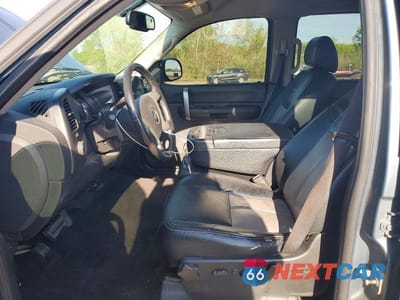 Zdjęcie 7 z 12 samochodu: 2008 CHEVROLET SILVERADO K1500 VIN:3GCEK13318G296780 - miniatura