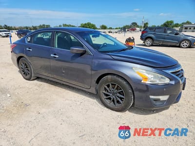 Czwarte zdjęcie samochodu z boku: 2013 NISSAN ALTIMA 2.5 VIN:1N4AL3AP2DC129506 - miniatura