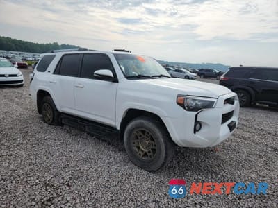 Czwarte zdjęcie samochodu z boku: 2019 TOYOTA 4RUNNER SR5 PREMIUM VIN:JTEBU5JR4K5693776 - miniatura