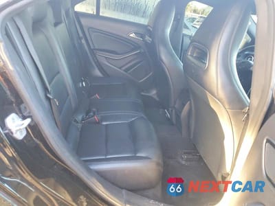 Zdjęcie 10 z 12 samochodu: 2014 MERCEDES-BENZ CLA 250 VIN:WDDSJ4EB6EN121610 - miniatura