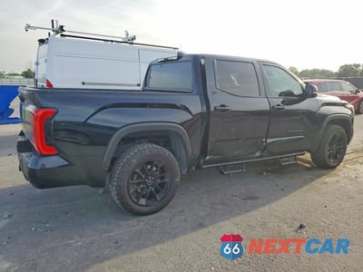 Trzecie zdjęcie samochodu z tyłu: 2022 TOYOTA TUNDRA SR5 VIN:5TFLA5DB2NX053946 - miniatura