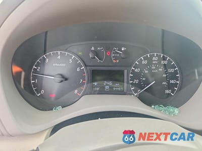 Zdjęcie 9 z 14 samochodu: 2014 NISSAN SENTRA S VIN:3N1AB7AP4EY252241 - miniatura
