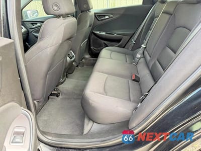 Zdjęcie 6 z 10 samochodu: 2024 CHEVROLET MALIBU LT VIN:1G1ZD5ST9RF196457 - miniatura