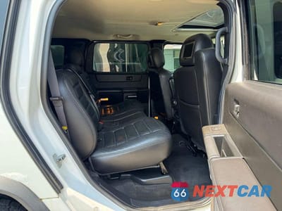 Zdjęcie 6 z 10 samochodu: 2006 HUMMER H2 VIN:5GRGN23U06H106175 - miniatura