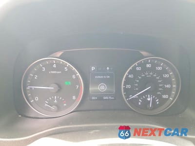 Zdjęcie 9 z 12 samochodu: 2018 HYUNDAI ELANTRA VALUE EDITION VIN:5NPD84LF0JH349701 - miniatura