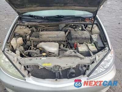 Zdjęcie 11 z 12 samochodu: 2005 TOYOTA CAMRY LE VIN:4T1BE32KX5U424906 - miniatura