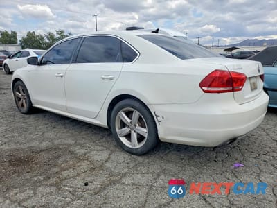 Drugie zdjęcie samochodu z przodu: 2014 VOLKSWAGEN PASSAT S VIN:1VWAT7A35EC052188 - miniatura