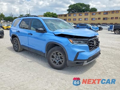 Czwarte zdjęcie samochodu z boku: 2025 HONDA PILOT TRAILSPORT VIN:5FNYG1H63SB104483 - miniatura