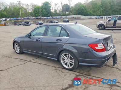 Drugie zdjęcie samochodu z przodu: 2013 MERCEDES-BENZ C 300 4MATIC VIN:WDDGF8AB7DR279479 - miniatura