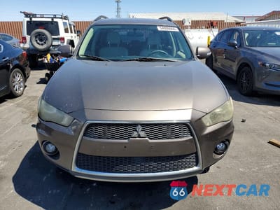 Piąte zdjęcie samochodu w środku: 2011 MITSUBISHI OUTLANDER SE VIN:JA4AS3AW3BU017822 - miniatura