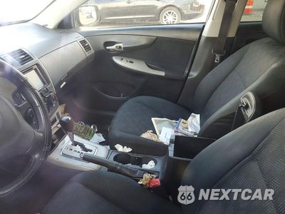 Zdjęcie 8 z 12 samochodu: 2010 TOYOTA COROLLA S VIN:1NXBU4EE3AZ370714 - miniatura