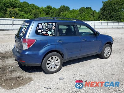 Trzecie zdjęcie samochodu z tyłu: 2012 SUBARU FORESTER 2.5X PREMIUM VIN:JF2SHBDC3CG403954 - miniatura