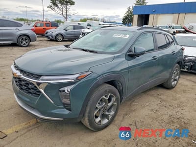 2025 CHEVROLET TRAX 1LT KL77LHEP7SC203699 - główne zdjęcie licytacji z USA - miniatura