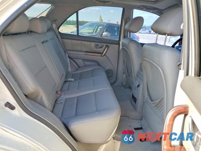 Zdjęcie 11 z 13 samochodu: 2005 KIA SORENTO LX VIN:KNDJD733X55367571 - miniatura