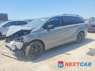 2024 TOYOTA SIENNA XSE 5TDDRKEC6RS216967 - główne zdjęcie licytacji z USA - miniatura