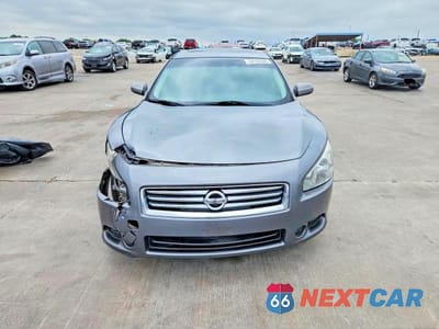 Piąte zdjęcie samochodu w środku: 2014 NISSAN MAXIMA 3.5 S VIN:1N4AA5AP4EC906335 - miniatura