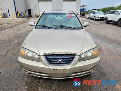 Piąte zdjęcie samochodu w środku: 2005 HYUNDAI ELANTRA GLS VIN:KMHDN46D65U009074 - miniatura