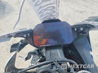 Zdjęcie 7 z 8 samochodu: 2026 BMW S 1000 RR VIN:WB10P2304T6M32401 - miniatura