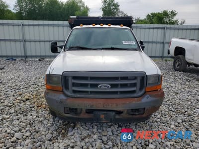 Piąte zdjęcie samochodu w środku: 2001 FORD F350 SUPER DUTY VIN:1FDWW36S91ED85822 - miniatura