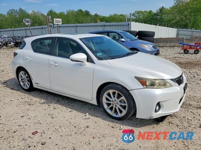 Czwarte zdjęcie samochodu z boku: 2012 LEXUS CT 200 VIN:JTHKD5BH7C2080174 - miniatura