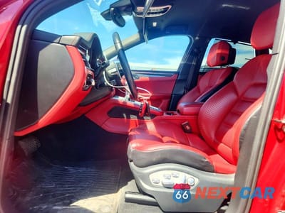 Zdjęcie 7 z 13 samochodu: 2015 PORSCHE MACAN S VIN:WP1AB2A59FLB73073 - miniatura