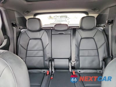 Zdjęcie 10 z 14 samochodu: 2025 PORSCHE CAYENNE VIN:WP1AA2AY3SDA02305 - miniatura
