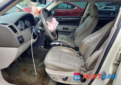 Zdjęcie 7 z 12 samochodu: 2008 CHRYSLER 300C VIN:2C3KA63H48H140977 - miniatura