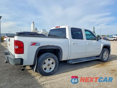 Trzecie zdjęcie samochodu z tyłu: 2013 CHEVROLET SILVERADO K1500 LTZ VIN:3GCPKTE75DG272786 - miniatura