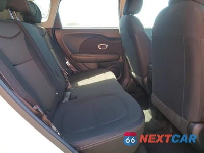 Zdjęcie 10 z 12 samochodu: 2016 KIA SOUL BASE VIN:KNDJN2A29G7362217 - miniatura