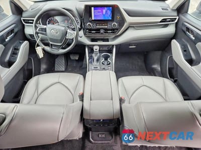 Zdjęcie 8 z 13 samochodu: 2023 TOYOTA HIGHLANDER XLE VIN:5TDKDRBH1PS009124 - miniatura