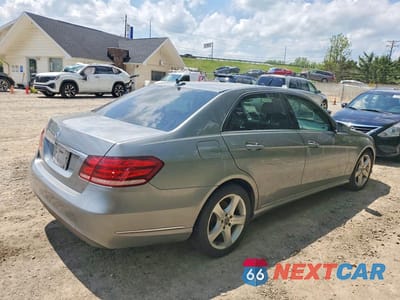Trzecie zdjęcie samochodu z tyłu: 2014 MERCEDES-BENZ E 350 4MATIC VIN:WDDHF8JB7EA919999 - miniatura