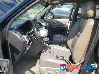 Zdjęcie 7 z 13 samochodu: 2001 TOYOTA HIGHLANDER BASE VIN:JTEGF21A510011525 - miniatura