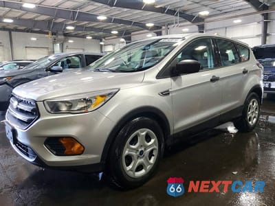 2017 FORD ESCAPE S 1FMCU0F77HUA38721 - główne zdjęcie licytacji z USA - miniatura