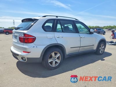 Trzecie zdjęcie samochodu z tyłu: 2012 BMW X5 XDRIVE35I VIN:5UXZV4C5XCL748831 - miniatura