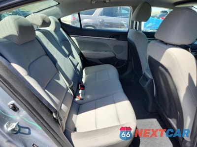 Zdjęcie 10 z 12 samochodu: 2017 HYUNDAI ELANTRA SE VIN:5NPD84LF4HH155361 - miniatura