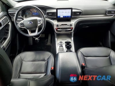 Zdjęcie 8 z 13 samochodu: 2022 FORD EXPLORER XLT VIN:1FMSK8DHXNGA90365 - miniatura