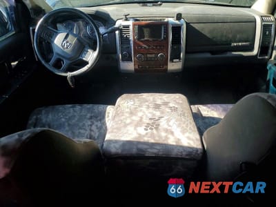 Zdjęcie 8 z 12 samochodu: 2012 DODGE RAM 2500 LARAMIE VIN:3C6UD5NL4CG291549 - miniatura