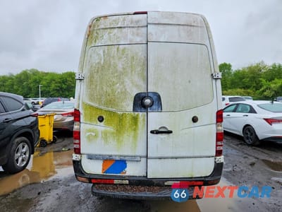 Zdjęcie 6 z 13 samochodu: 2011 MERCEDES-BENZ SPRINTER 2500 VIN:WD3PE8CC1B5531728 - miniatura