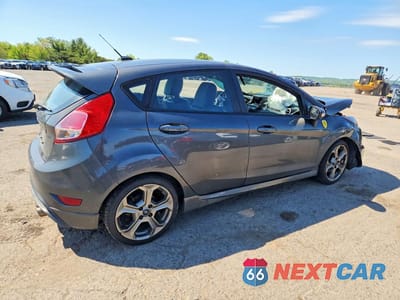 Trzecie zdjęcie samochodu z tyłu: 2017 FORD FIESTA ST VIN:3FADP4GX5HM170652 - miniatura