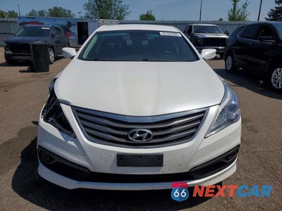 Piąte zdjęcie samochodu w środku: 2017 HYUNDAI AZERA BASE VIN:KMHFG4JG4HA585725 - miniatura